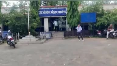 मनोरा: उच्च शिक्षण घेणाऱ्या चार विद्यार्थिनीचे अकरावीत प्रवेश घेणाऱ्या अज्ञाताविरुद्ध मनोरा पोलिसात गुन्हा दाखल