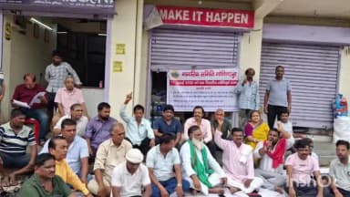 पूर्वी टुंडी: नागरिक समिति ने गोविंदपुर में दिया धरना
गोविंदपुर की योजना टुंडी रोड से बेसिक स्कूल की चाहरदीवारी होकर जीटी रोड तक ...