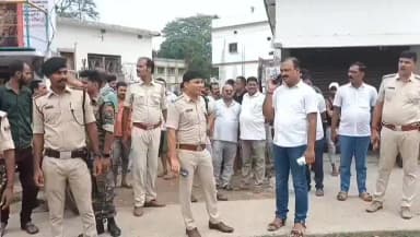 धमदाहा: चार दुकानों में भीषण चोरी मामले की जांच तेज, एसडीपीओ के नेतृत्व में सघन जांच अभियान शुरू