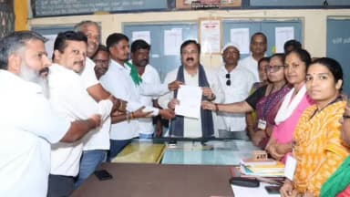 ಹುಬ್ಬಳ್ಳಿ ನಗರ: ಹುಬ್ಬಳ್ಳಿಯ ಹೊಸೂರಿನಲ್ಲಿರುವ ಸರ್ಕಾರಿ ಮಾದರಿ ಕನ್ನಡ ಪ್ರಾಥಮಿಕ ಶಾಲೆಗೆ ಶಾಸಕ ಮಹೇಶ ಟೆಂಗಿನಕಾಯಿ ಭೇಟಿ