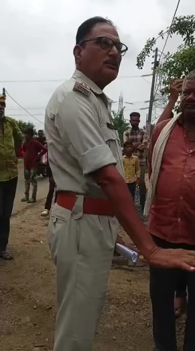 ग्राम सालीवाड़ा में अवैध कब्जा को बंद करवाने के लिये समस्त ग्रामवासी का प्रयास