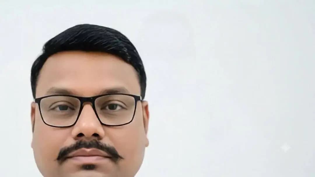 महनार नगर परिषद में होल्डिंग टैक्स के नाम पर जबरन स्वच्छता के नाम पर पैसा हुआ ही एवं स्वच्छ जल के नाम पर पैसा की उगाहीकी