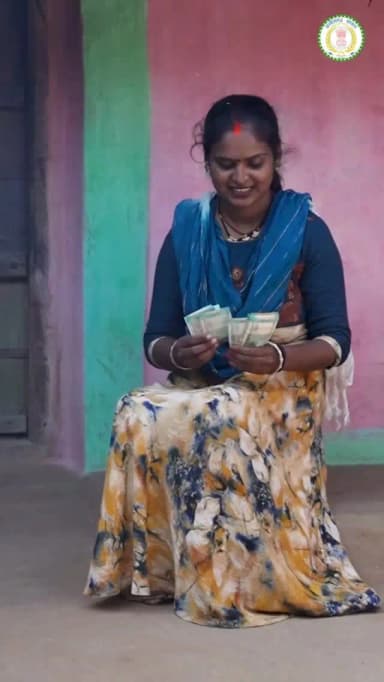 छत्तीसगढ़ में किसी ने सिलाई से, किसी ने छोटे व्यापार से पहचान बनाई, आत्मनिर्भरता की हर राह में सफलता की ज्योति जलाई।
महतारी वंदन योजना से हर महीने मजबूत हो रहा विश्वास, हर आँगन में सुख, समृद्धि और खुशहाली का वास।
#महतारी_वंदन_योजना #DBT #wcd #महिलासशक्तीकरण