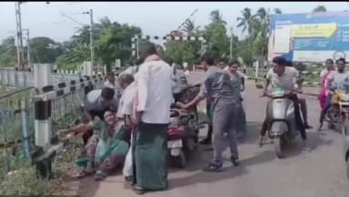 మచిలీపట్నం దక్షిణం: పెడన: అర సెకను ఆత్రుత.. ప్రాణాల మీదకు తెచ్చిన ప్రయాణం