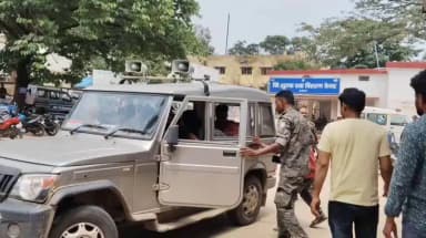 गुमला: आंजन घाटी में बड़ा हादसा: आंजन मंदिर से लौट रहा टुकटुक पलटा,7 घायल एक रिम्स रेफर*
गुमलाl