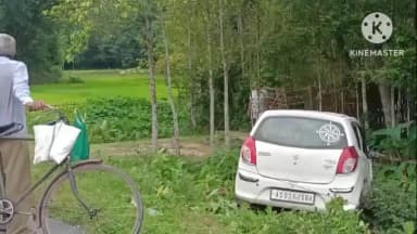 গোলাঘাট: গোলাঘাট ঢেকিয়ালৰ পণ্ডিত হেমচন্দ্ৰ গোস্বামী পথত সংঘটিত হয় এক ভয়ংকৰ পথ দুৰ্ঘটনা,আতঙ্ক ময় পৰিবেশ