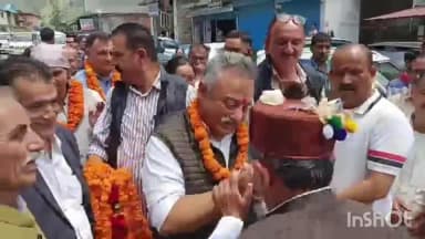 जुब्बल: सोलंग पहुंचे शिक्षा मंत्री रोहित ठाकुर का क्षेत्र के लोगों ने किया स्वागत
