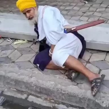 ਅੰਮ੍ਰਿਤਸਰ 2: ਚਾਟੀਵਿੰਡ ਇਲਾਕੇ ਦੇ ਵਿੱਚ ਇੱਕ ਸਿੱਖ ਵਿਅਕਤੀ ਦੀ ਨਸ਼ੇ ਦੀ ਵੀਡੀਓ ਸੋਸ਼ਲ ਮੀਡੀਆ ਤੇ ਵਾਇਰਲ