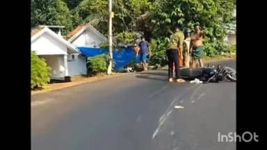 കോട്ടയം: പുതുപ്പള്ളി വെട്ടത്ത്കവല മീനടം റോഡിൽ ബസിൽ നിന്ന് ഡീസൽ വീണതിനെ തുടർന്ന് ഇരുചക്ര വാഹനങ്ങൾ റോഡിൽ മറിഞ്ഞു