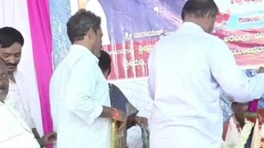 ಮಾನ್ವಿ: ಜಾನಿಕಲ್ ಗ್ರಾಮದ ಪ್ರೌಢಶಾಲೆಯಲ್ಲಿ 30 ವರ್ಷ ಸೇವೆ ಸಲ್ಲಿಸಿದ ಮುಖ್ಯಶಿಕ್ಷಕರಿಗೆ ವಿದ್ಯಾರ್ಥಿ ಪಾಲಕರು ಇಲಾಖೆಯಿಂದ ಆತ್ಮೀಯ ಬಿಳ್ಕೊಡುಗೆ
