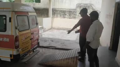 मुरैना नगर: देवरी हाईवे पर अज्ञात वाहन की टक्कर से अज्ञात युवक की मौत, पहचान न होने पर शव दफनाया