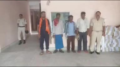 लखीसराय: लखीसराय उत्पाद पुलिस ने जिले में दो जगहों पर छापेमारी की, एक शराब तस्कर और तीन शराबी गिरफ्तार