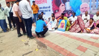 आगर में सरकारी चिकित्सा अधिकारियों की लापरवाही से एक और मासूम लड़की को मौत हो गई सरकारी चिकित्सा के डॉक्टर ने दलाल बना