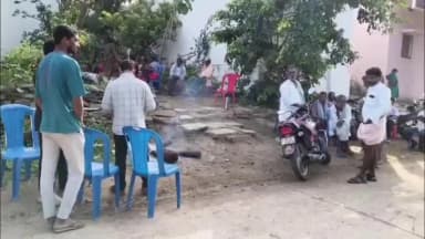 శ్రీశైలం: వెలుగోడు పట్టణంలో చావు ఇంట్లో దొంగతనం చేసిన దుండగులు