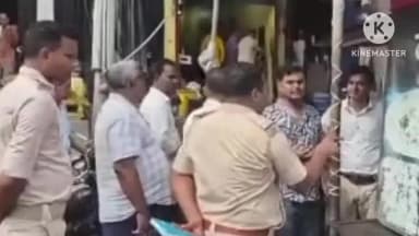 सिवान: सिवान शहर में नगर परिषद ने बबुनिया मोड़ से तरवारा मोड़ तक चलाया बुलडोजर