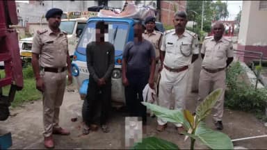 सिंघवारा: सोनकी पुलिस ने वाहन जांच में 5 लीटर देसी शराब के साथ टेम्पू जब्त कर 2 तस्करों को किया गिरफ्तार