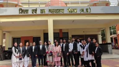 मंडला: विधि विद्यार्थियों ने न्याय व्यवस्था को जाना करीब से, जिला न्यायालय, जिला जेल और कोतवाली थाने का किया शैक्षणिक भ्रमण