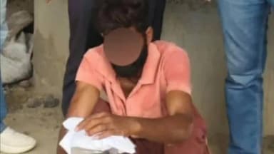 सिरसा: डबवाली क्षेत्र से पुलिस ने एक युवक को अवैध पिस्तौल व 4 जिंदा कारतूस के साथ गिरफ्तार किया, 4 मामले पहले से दर्ज