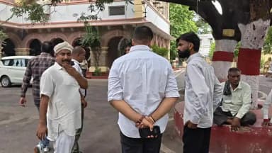 लाडपुरा: खंडित प्रतिमा अब तक नहीं लगी, कांग्रेस ने सरकार को घेरा, कांग्रेसी बोले- स्वामी विवेकानंद की मूर्ति हम स्थापित कराएंगे