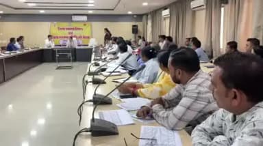 बैकुंठपुर: कोरिया कलेक्टर ने कहा, स्वास्थ्य सेवाओं में गुणवत्ता, समयबद्धता और जवाबदेही सुनिश्चित करें