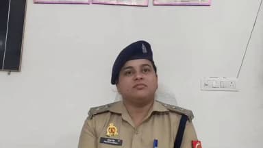 #bandapolice थाना नरैनी क्षेत्रांतर्गत मोटरसाइकिल और स्कॉर्पियो की टक्कर लग जाने के कारण दो लोगों की दुःखद मृत्यु हो जाने व एक व्यक्ति के घायल हो जाने के संबंध में वीडियो बाइट क्षेत्राधिकारी अतर्रा सुश्री प्रतिज्ञा सिंह।
#UPPolice https://t.co/I2pKm7CWe4