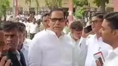 लालगंज: लालगंज तहसील परिसर में सांसद एसपी सिंह पटेल ने पौधरोपण किया, पर्यावरण संरक्षण का दिया संदेश