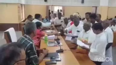 அரியலூர்: கல்லக்குடி கிராம மக்களின் பல்வேறு கோரிக்கைகளுக்காக, CPI சார்பில் ஆட்சியரகத்தில் மனு
