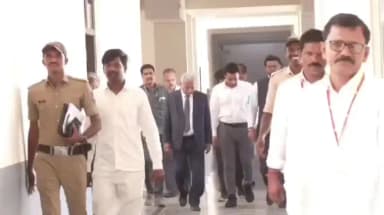 ರಾಯಚೂರು: ರಾಯಚೂರಿನಲ್ಲಿ ರಾಜ್ಯ ಲೋಕ ಅಧಿಕಾರಿ ನ್ಯಾಯಮೂರ್ತಿ ಬಿಎಸ್ ಪಾಟೀಲ್ ಅವರಿಂದ ಸಾರ್ವಜನಿಕ ಹಿತಾಸಕ್ತಿ ಸಭೆ