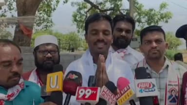 ఆళ్లగడ్డ: ఉపముఖ్యమంత్రి పవన్ కళ్యాణ్ త్వరగా కోలుకోవాలని రాయలసీమ జోనల్ కమిటీ సభ్యుడు బాబు హుస్సేన్ ఆధ్వర్యంలో ప్రత్యేక పూజలు