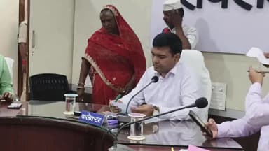 रायसेन: कलेक्ट्रेट सभा कक्ष में आयोजित जनसुनवाई में कलेक्टर ने सुनी लोगों की समस्याएं