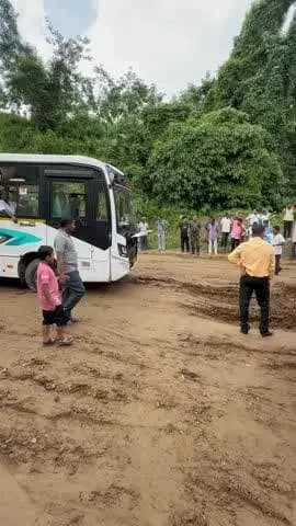 খোয়াই: এই হচ্ছে খোয়াই-আগরতলা সড়কের বর্তমান অবস্থা!