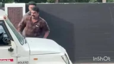 റാന്നി: വടശേരിക്കരയിൽ പിക്കപ്പ് വാൻ അടിച്ചു തകർത്ത് യുവാവ്