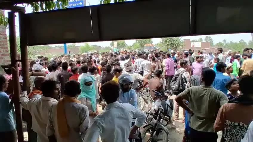 #कादरगंज पुख्ता में मुस्लिम लड़कों ने एक हिन्दू #औरत को जान से मार दिया