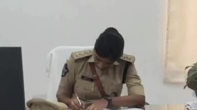 నంద్యాల అర్బన్: నంద్యాల సబ్ డివిజన్ ఏఎస్పీగా బాధ్యతలు స్వీకరించిన సుస్మిత ఐపీఎస్
