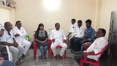 నారాయణ్ఖేడ్: బాణాపూర్ లో గాయపడిన బీఆర్ఎస్ పార్టీ లీడర్ శంకర్ ను పరామర్శించిన మాజీ ఎమ్మెల్యే భూపాల్ రెడ్డి