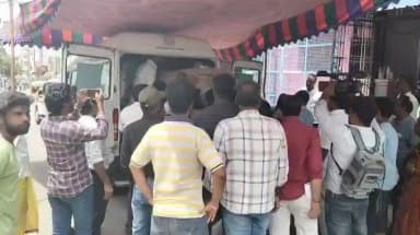 திருவண்ணாமலை: வியட்நாமில் படகு விபத்தில் உயிரிழந்த ரவிசங்கர் உடல் திருவண்ணாமலையில் அவருடைய இல்லத்திற்கு பூத உடல் கொண்டுவரப்பட்டது
