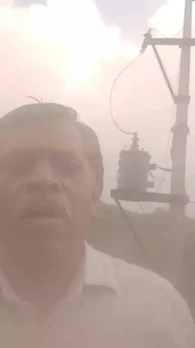सरकार की पोल खोलो एक खंभा एक डीपी पूरे गांव में बिजली नहीं