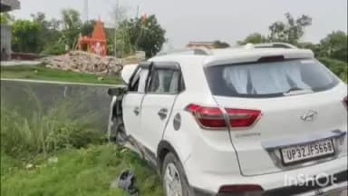 महाराजगंज: खैरहनी के पास अनियंत्रित कार पुलिया से टकराई, डॉक्टर ने तीन लोगों को मृत घोषित किया, 2 को ट्रामा सेंटर किया गया रेफर