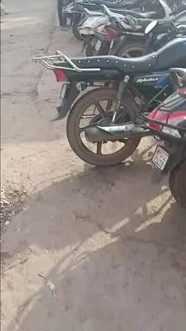 Purani sabji mandi laxmigang me awedh basuli ki ja rahi ha Dharmendra chobe aur sourabh 4000 5000 hazar ki awedh basuli