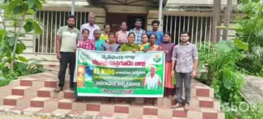 కొత్తగూడెం: పాల్వంచ పట్టణ పరిధిలోని పేట చెరువులో రైతులకు ఏవిటో పై రైతులకు అవగాహన సదస్సు నిర్వహించిన వ్యవసాయ శాఖ అధికారులు