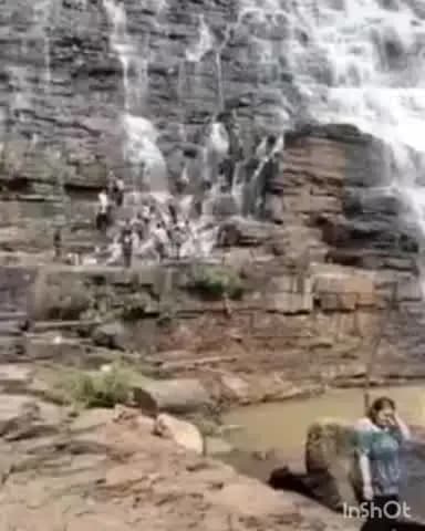 दरभा: तीरथगढ़ वाटरफॉल पर सैलानियों के साथ गाली-गलौज और मारपीट, घटना का वीडियो सोशल मीडिया पर हुआ वायरल