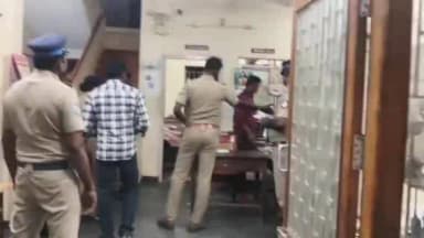 அகஸ்தீஸ்வரம்: நாகர்கோவில் சிறையில் விசாரணை கைதி உயிரிழந்தது தொடர்பாக கைது செய்யப்பட்ட வார்டன்கள் நாங்குநேரி சிறையில் அடைப்பு