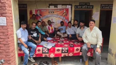 अल्मोड़ा: सफाई कर्मचारियों के आमरण अनशन को पार्षदों का समर्थन, मांगों के समाधान की उठाई आवाज