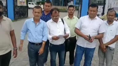 কালচিনি: আলিপুরদুয়ার জেলার বন্ধ চা বাগানগুলির শ্রমিকদের দীর্ঘদিনের সমস্যার সমাধানের পরিপ্রেক্ষিতে আলোচনা