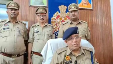 #SP_Mirzapur #अपर्णा_रजत_कौशिक के निर्देशन में थाना को0कटरा पुलिस द्वारा चोरी के अभियोग से सम्बन्धित 02 शातिर चोर गिरफ्तार, चोरी के आभुषण व नगदी बरामदगी के सम्बन्ध में #SP_City की बाइट —
#UPPolice #Mirzapur https://t.co/O1zemhP6Hz