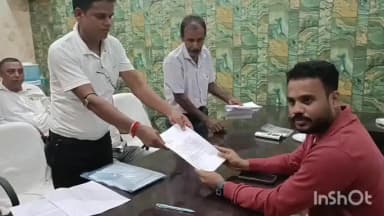 ধর্মনগর: কদমতলায় কংগ্রেসের বিক্ষোভ পুলিশের সঙ্গে ধস্তাধস্তি ও মৃদু লাঠিচার্জের অভিযোগ ৭দফা দাবিতে বিডিওকে ডেপুটেশন