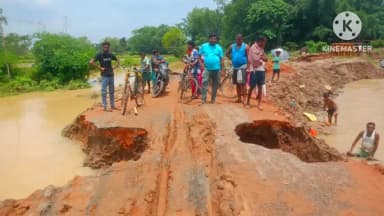 ରାସଗୋବିନ୍ଦପୁର: ଗଣ୍ଡଗୁହାଳୀ ଠାରେ ନାଳଉପରେ ନିର୍ମାଣାଧୀନ ପୋଲ ପାଇଁ ଥିବା ଅସ୍ଥାୟୀ ରାସ୍ତା ଧୋଇଯିବାରୁ ଯୋଗାଯୋଗ ବିଛିନ୍ନ, ମରାମତି କରାଇଲେ ଯନ୍ତ୍ରୀ