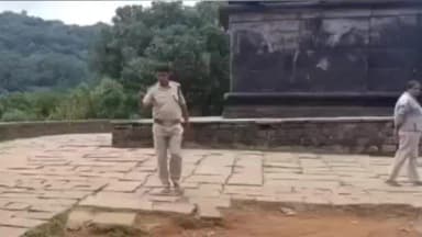 ಸಕಲೇಶಪುರ: ಸಕಲೇಶಪುರ : ಬೆಟ್ಟದ ಭೈರವೇಶ್ವರ ದೇವಸ್ಥಾನದ ಆವರಣಕ್ಕೆ ಅರಕ್ಷಣ ಕವಚ : ಕೊನೆಗೂ ಎಚ್ಚೆತ್ತ ಜಿಲ್ಲಾಡಳಿತ ತಾಲೂಕು ಆಡಳಿತದ ಜವಾಬ್ದಾರಿ...