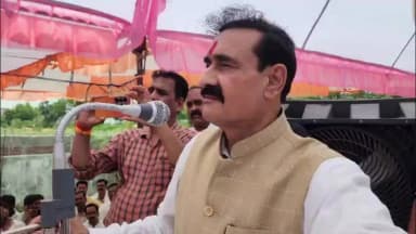 दतिया नगर: भाजपा बैठक में बोले डॉ. नरोत्तम मिश्रा, निर्दोष कार्यकर्ताओं पर कार्रवाई बर्दाश्त नहीं, दोस्ती दुश्मनी दोनो याद रखता हूं