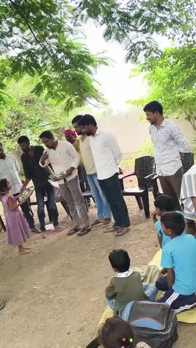 అసిఫాబాద్: బంబారా గ్రామంలో ఫుడ్ ఓవర్ బ్రిడ్జి ఏర్పాటు చేయాలి
